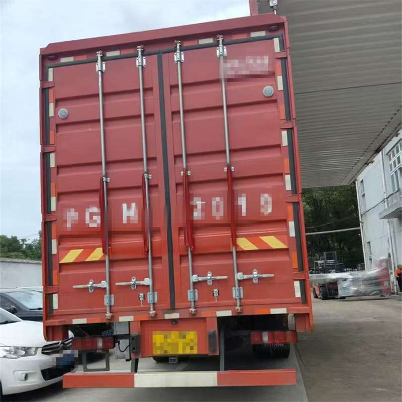 建安区洛浦县进仓物流：专线直达的多元货运探索